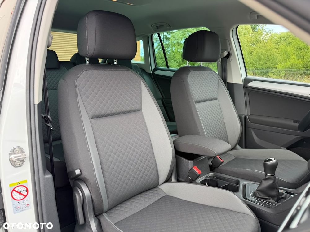 Volkswagen Tiguan 1.6 TDI SCR Comfortline - 27