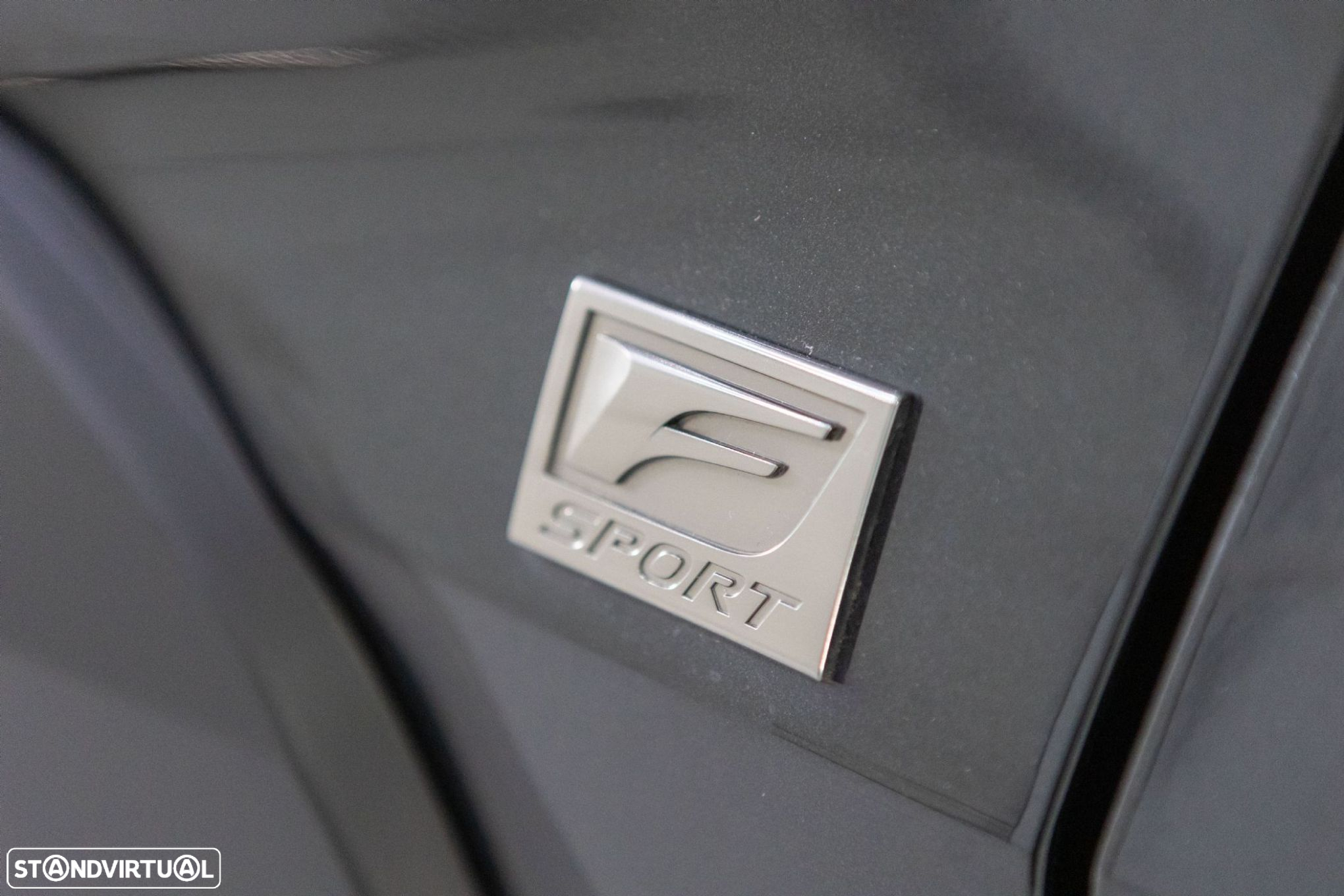 Lexus UX 250h F Sport - 4