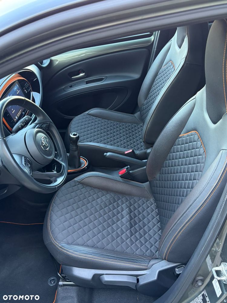 Toyota Aygo X Limited - 23