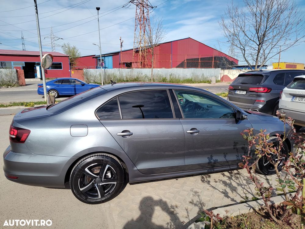 Volkswagen Jetta 1.2 TSI Comfortline - 3
