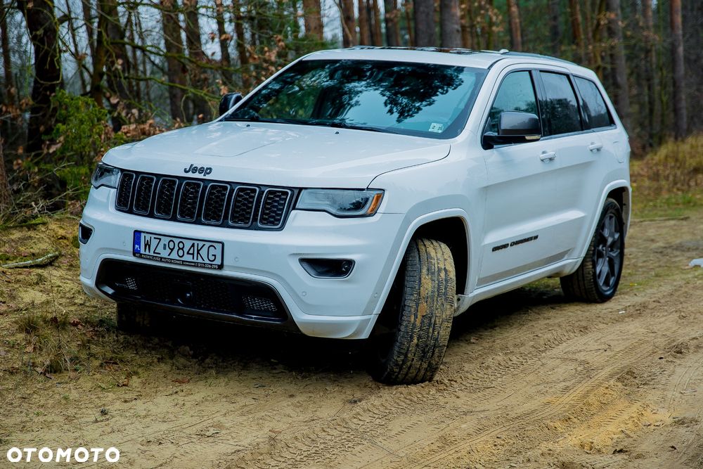 Jeep Grand Cherokee - 15
