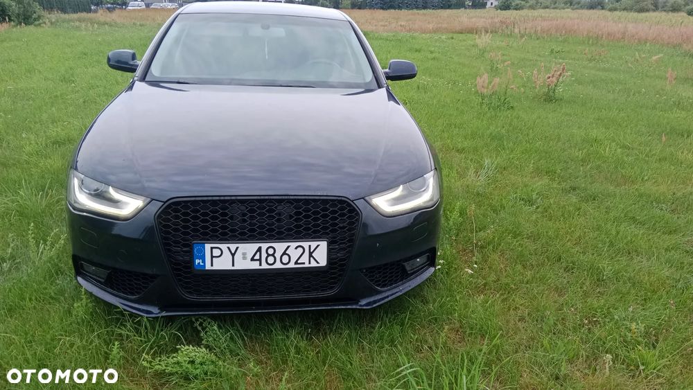 Audi A4 Limousine - 1