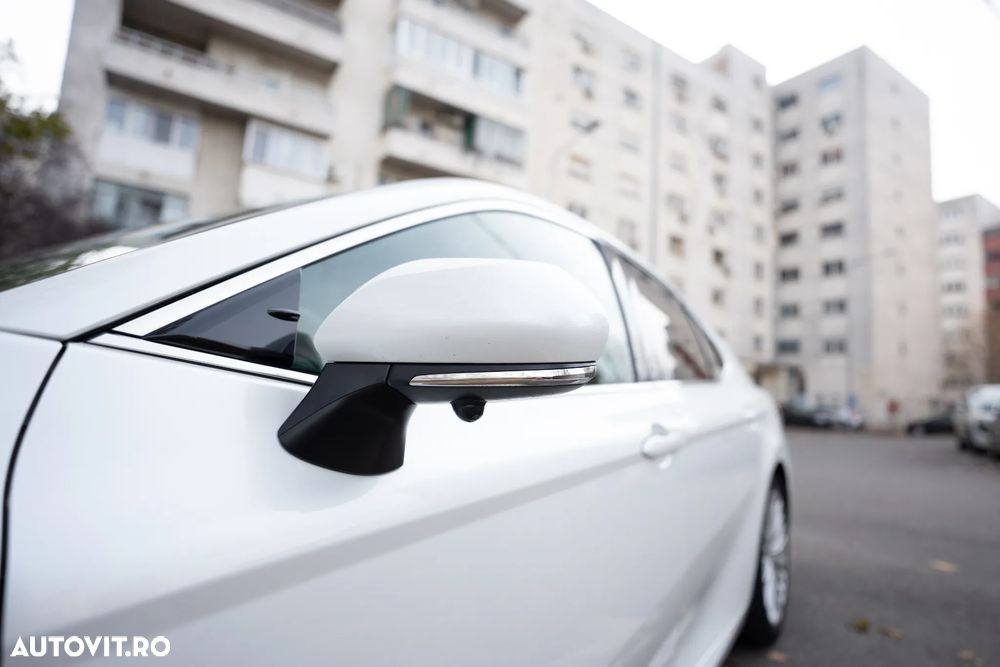 Toyota Camry 2.5 Hybrid Exclusive - 29