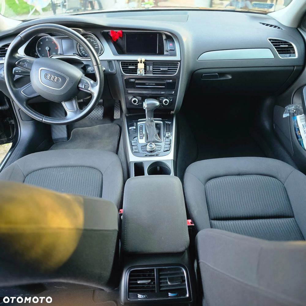 Audi A4 Avant - 6
