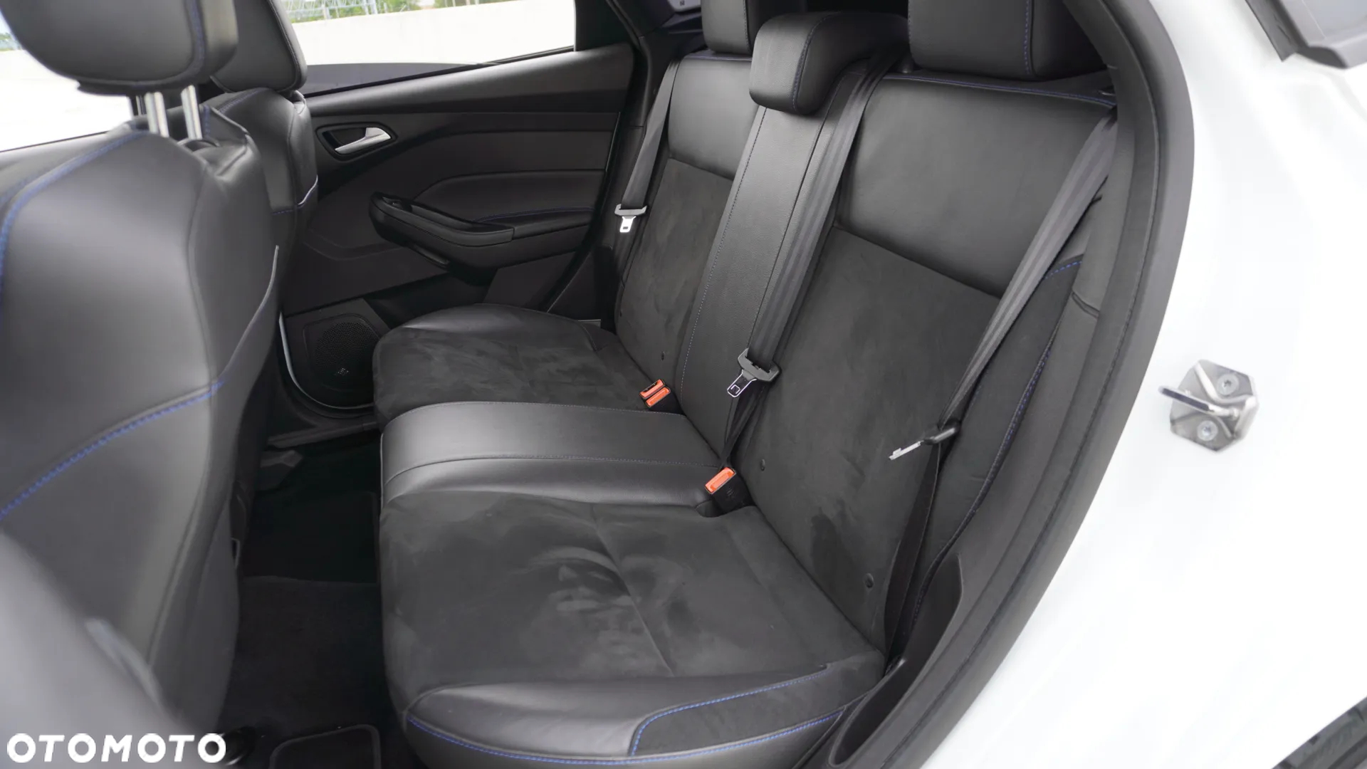 Ford Focus 2.3 EcoBoost RS - 13
