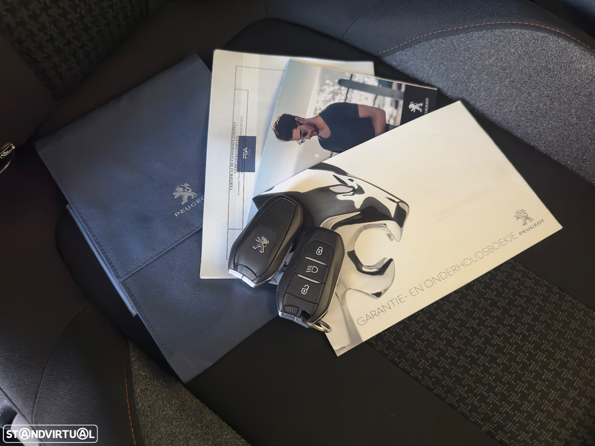 Peugeot 3008 1.2 PureTech Allure Pack - 22