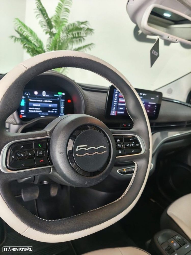 Fiat 500e 3 + 1 La Prima - 17