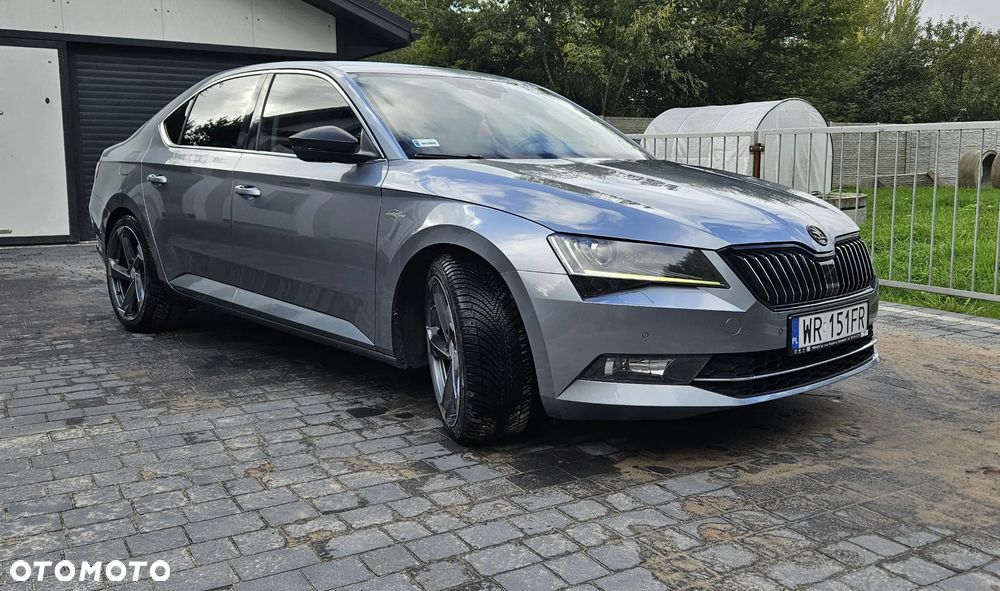 Skoda Superb 2.0 TDI L&K DSG - 5
