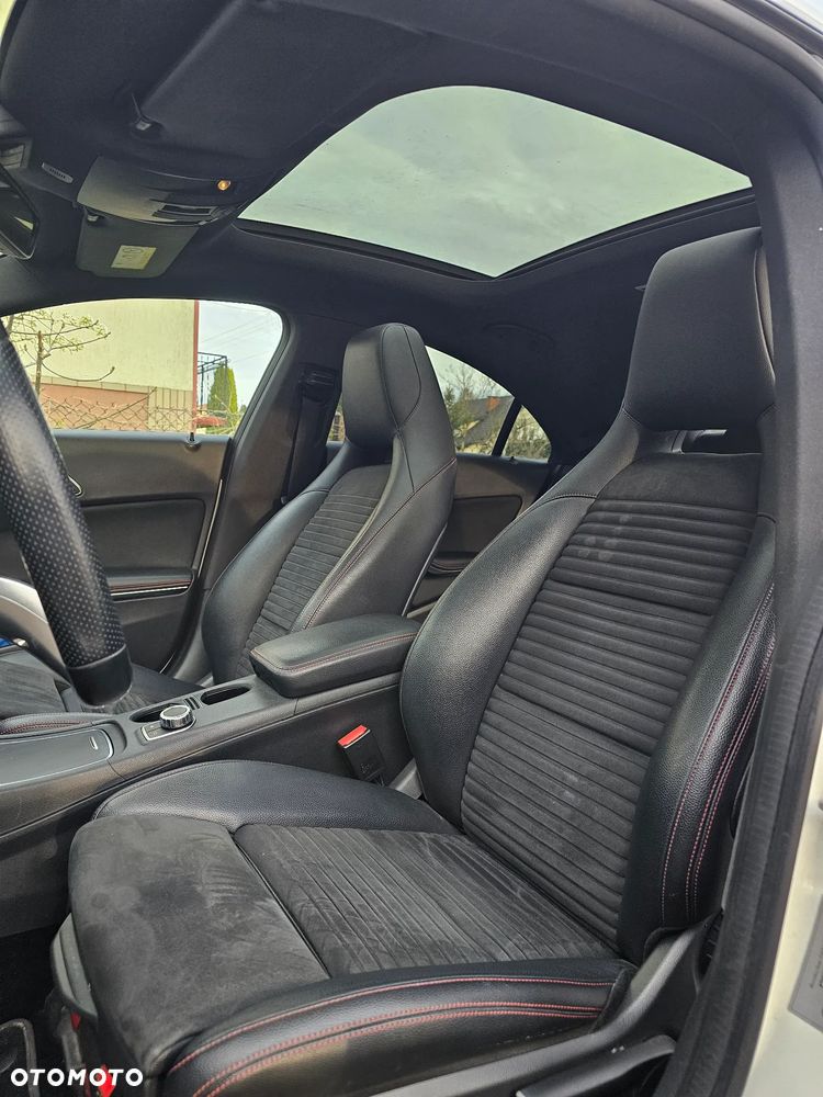 Mercedes-Benz CLA 220 4-Matic - 6