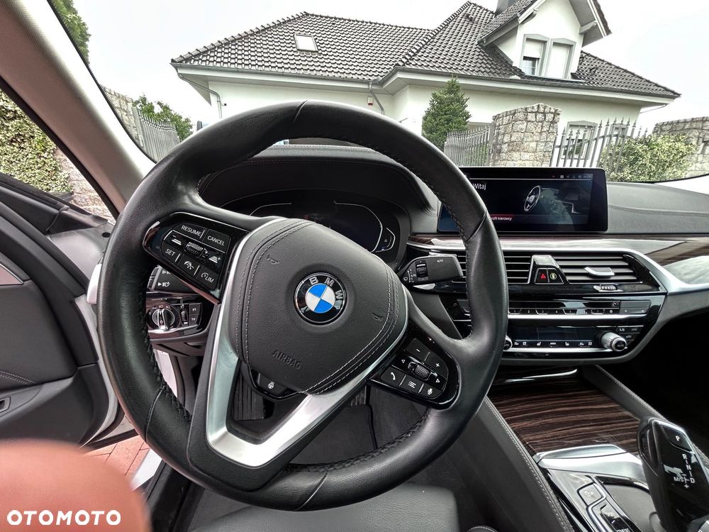 BMW Seria 5 520d Luxury Line - 3
