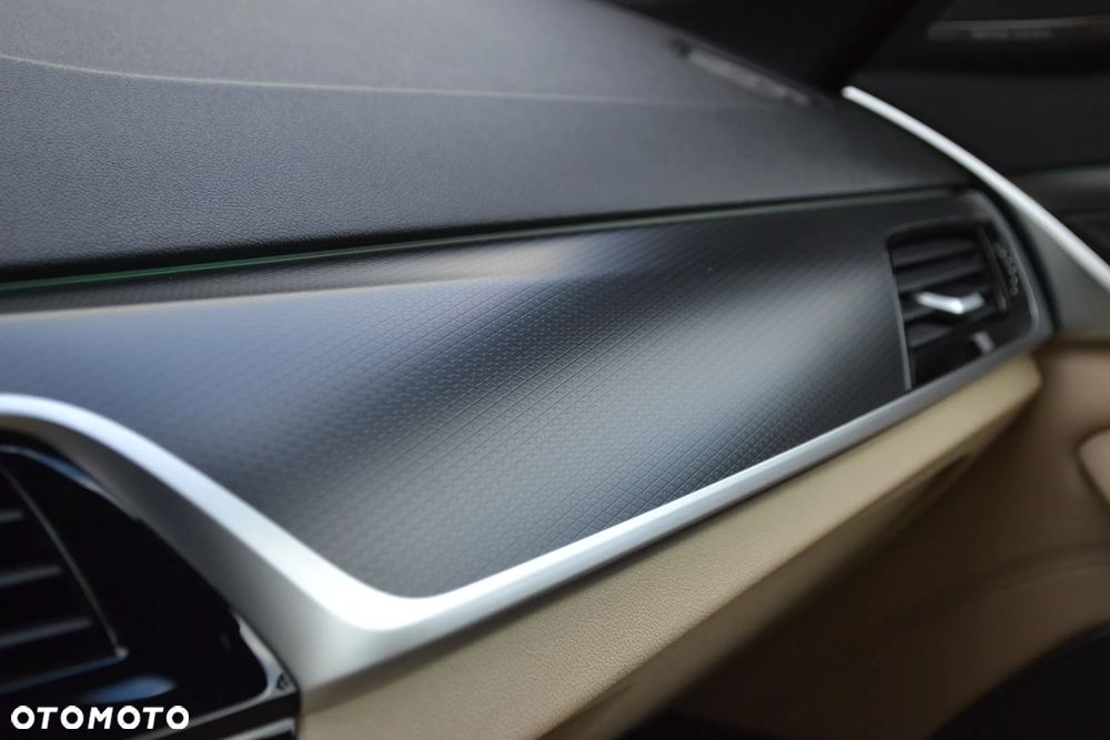 BMW Seria 5 540d xDrive - 31