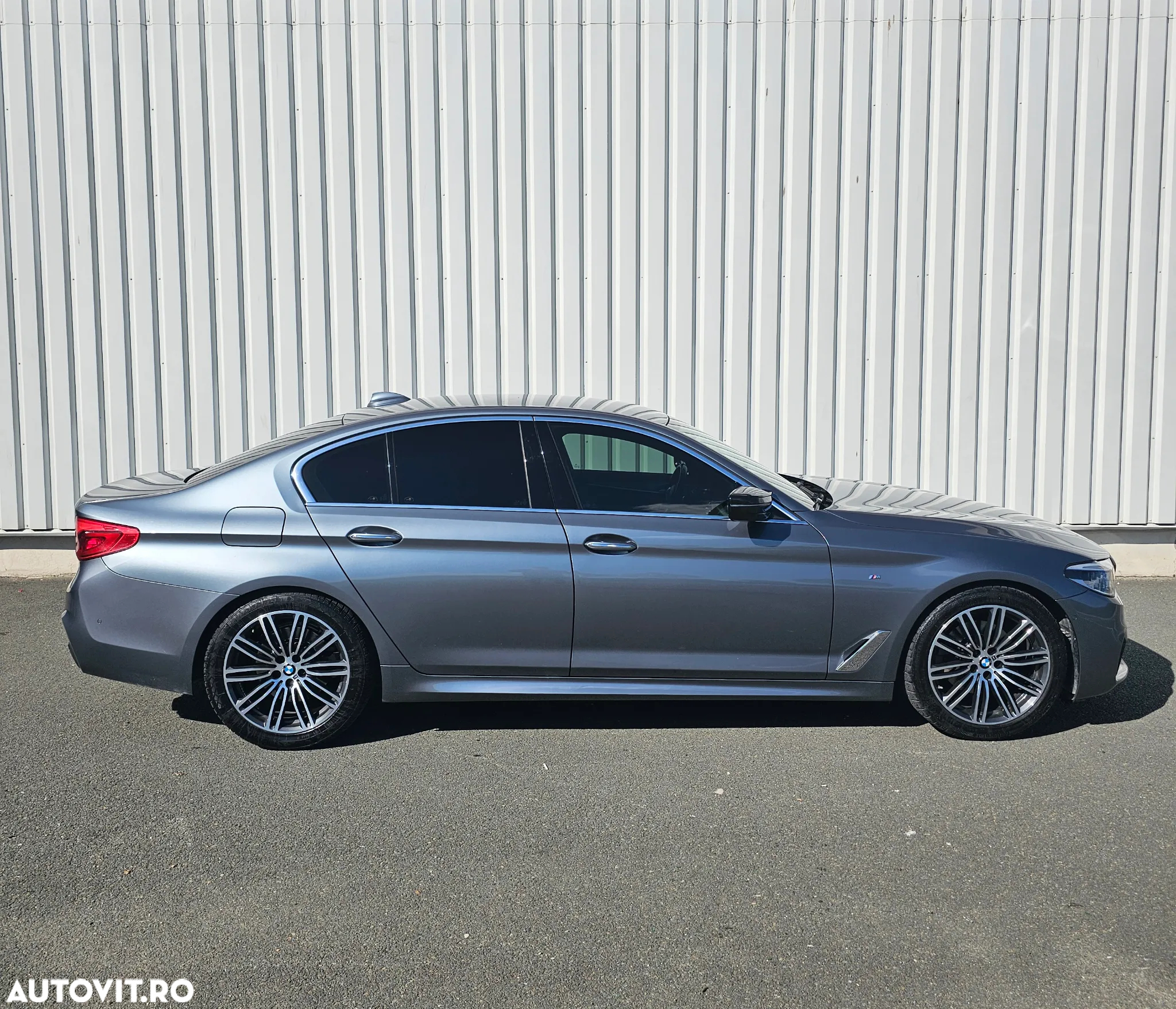 BMW Seria 5 520i Aut. - 5