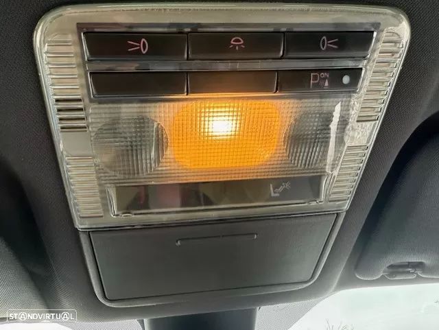 Alfa Romeo 159 Sportwagon 2.0 JTDm Distinctive - 25