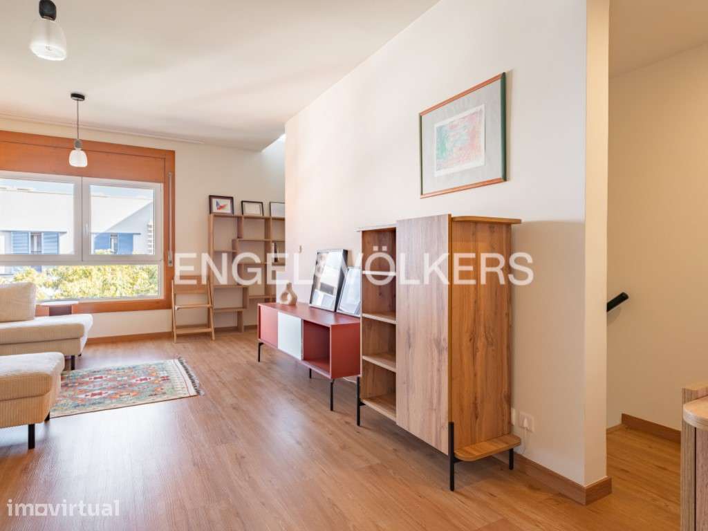 Apartamento T4 Duplex no Restelo - Grande imagem: 2/30