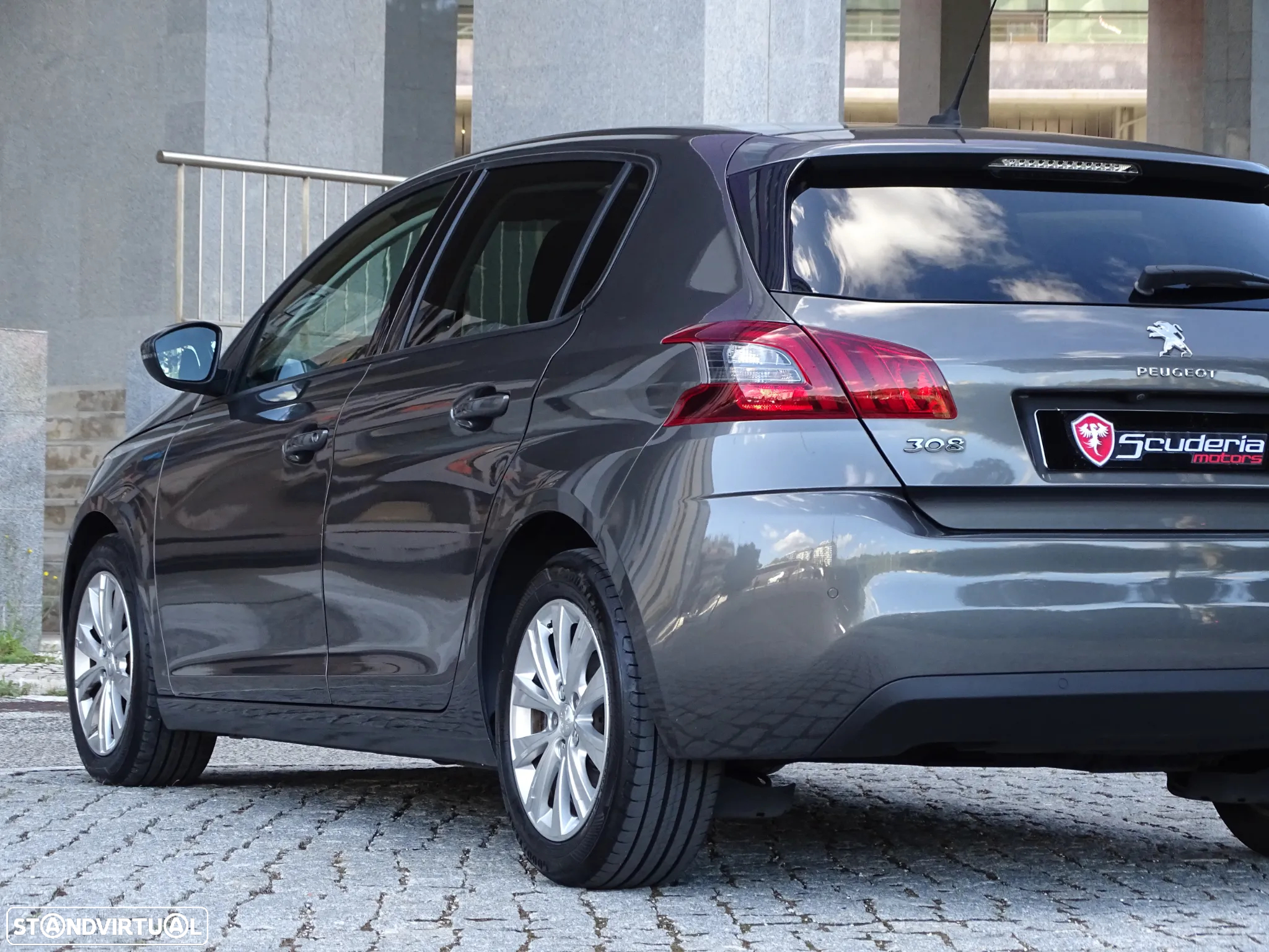 Peugeot 308 1.5 BlueHDi Style - 21