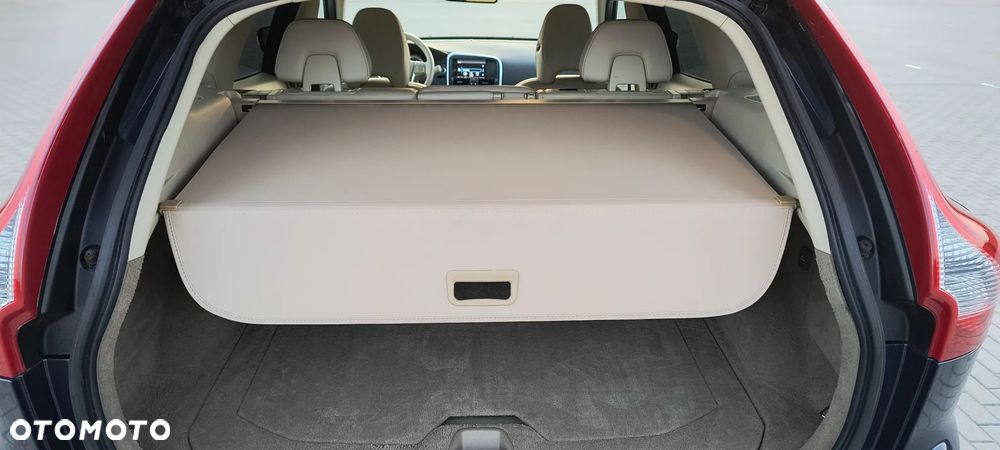 Volvo XC 60 T6 AWD Momentum - 23