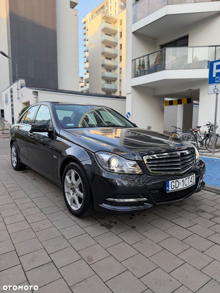 Mercedes-Benz Klasa C 200 (BlueEFFICIENCY) 7G-TRONIC - 33