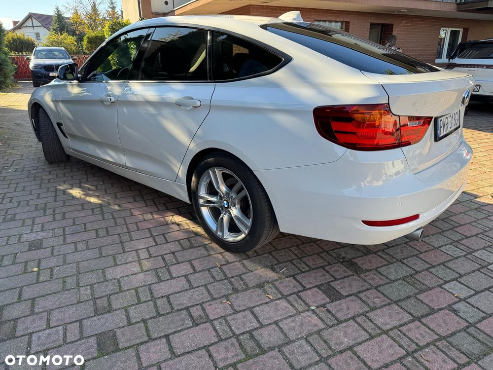 BMW Seria 3 318d DPF - 5