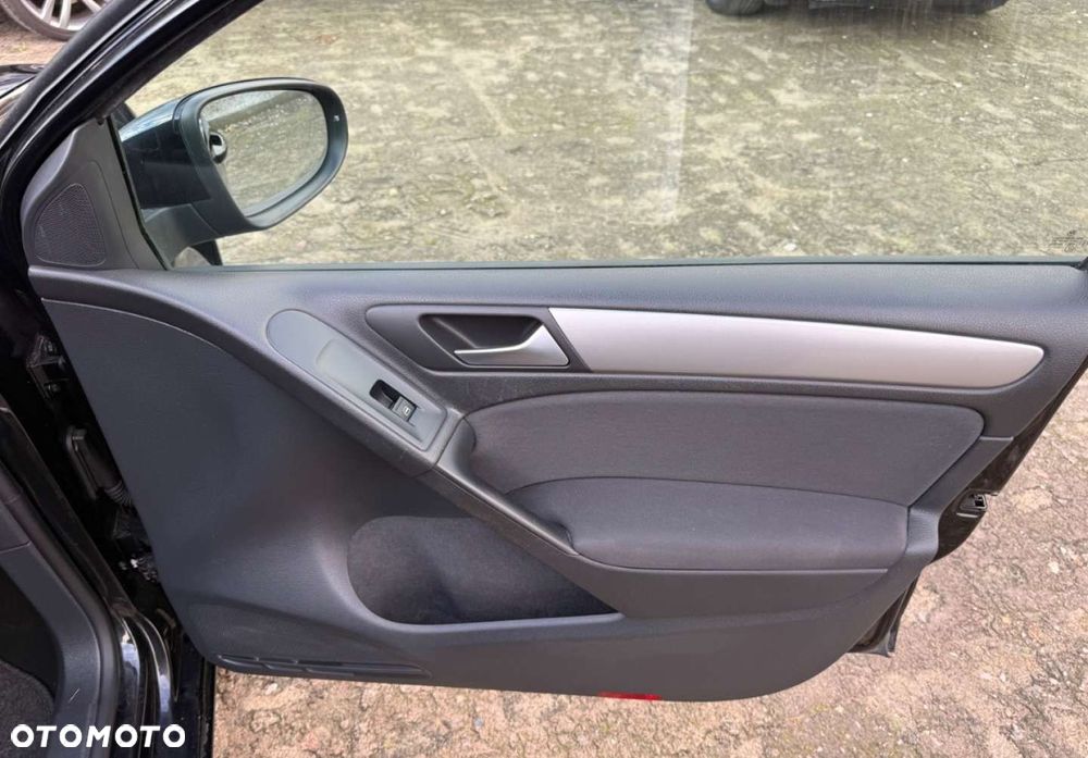 Volkswagen Golf - 19