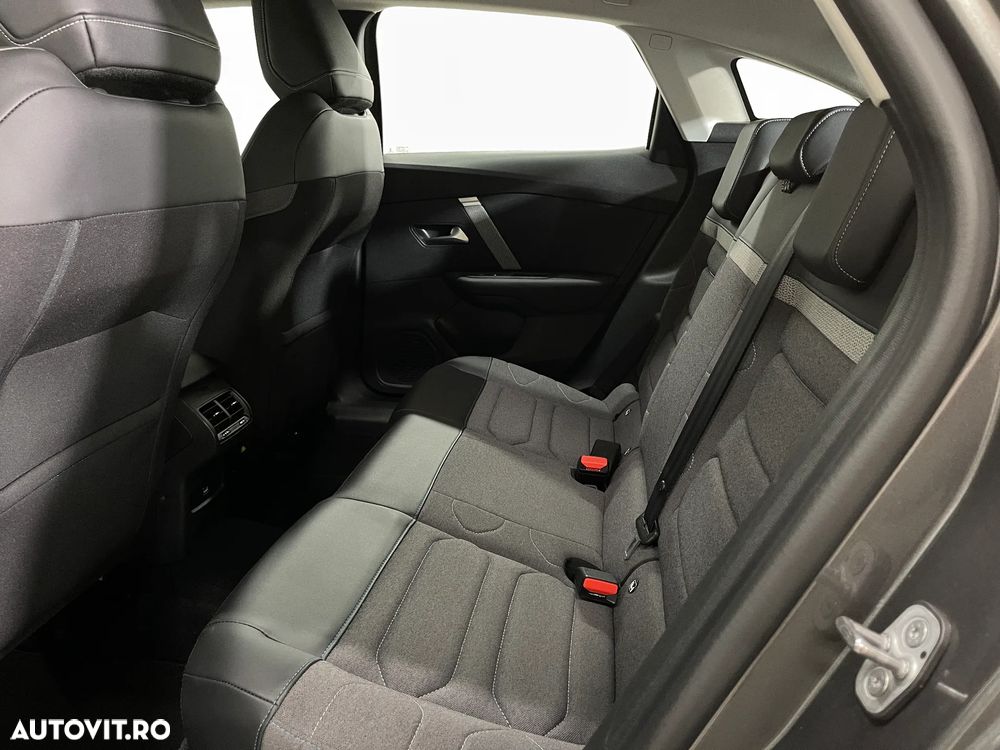 Citroën C4 BlueHDi 110 Stop&Start SHINE - 11