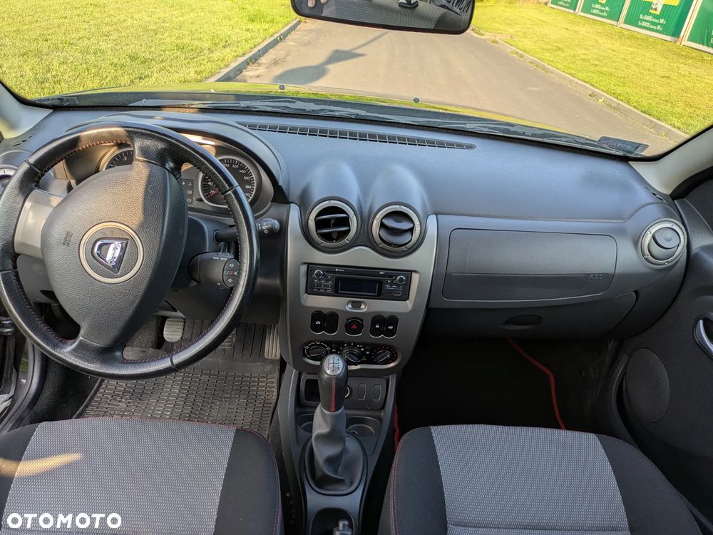 Dacia Duster 1.6 Laureate - 16