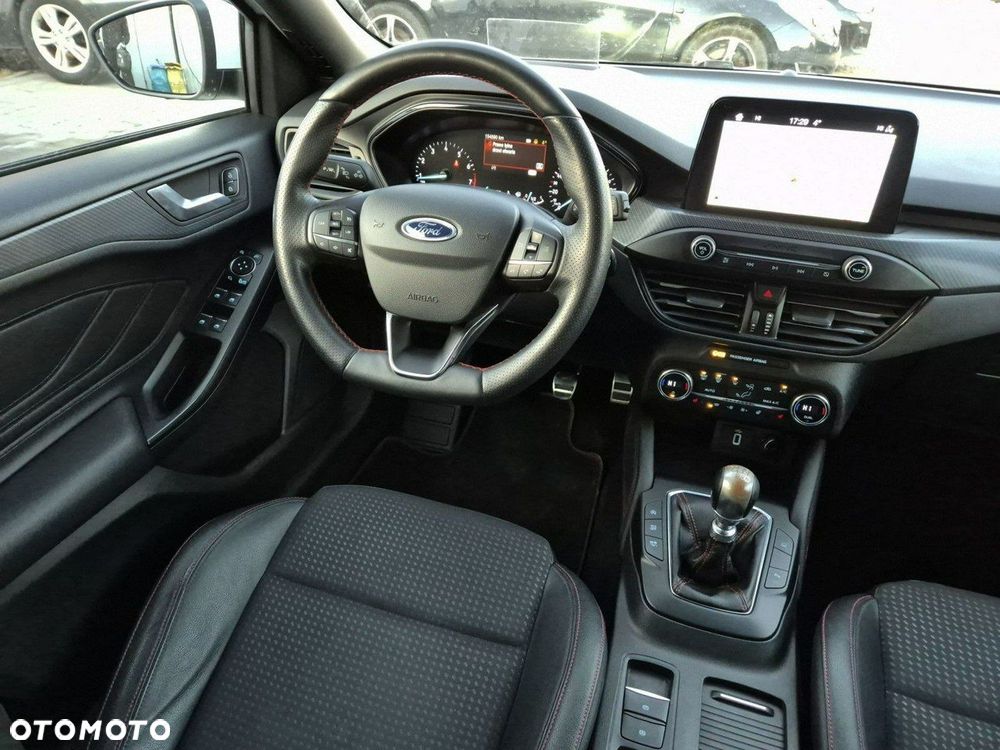 Ford Focus - 29