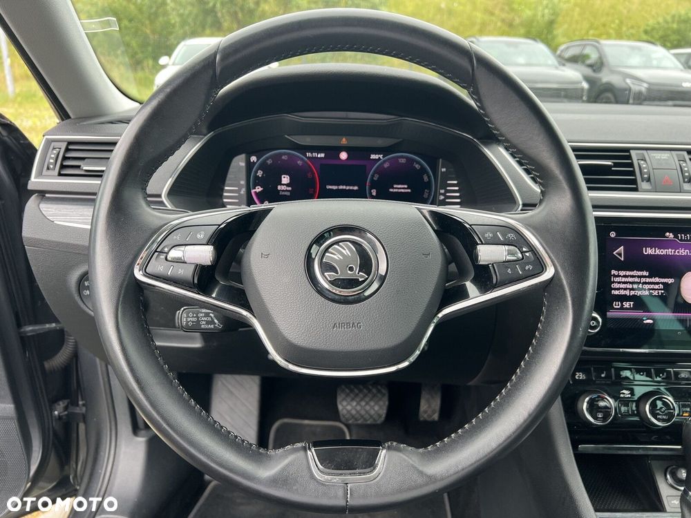 Skoda Superb 2.0 TDI SCR Style DSG - 24