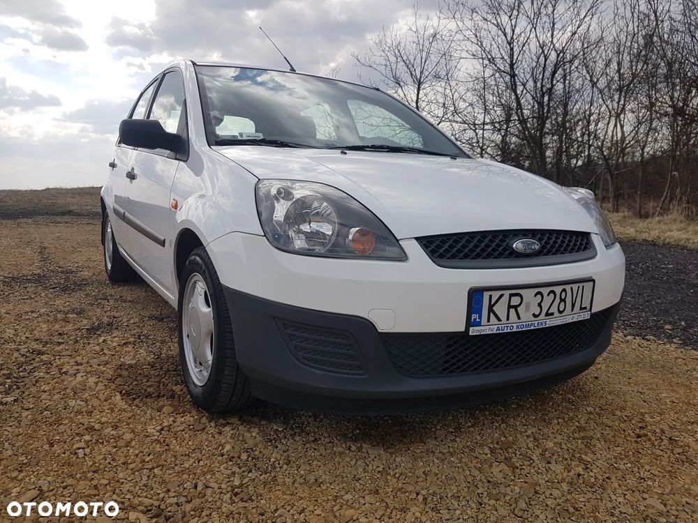 Ford Fiesta 1.25 Ambiente - 2