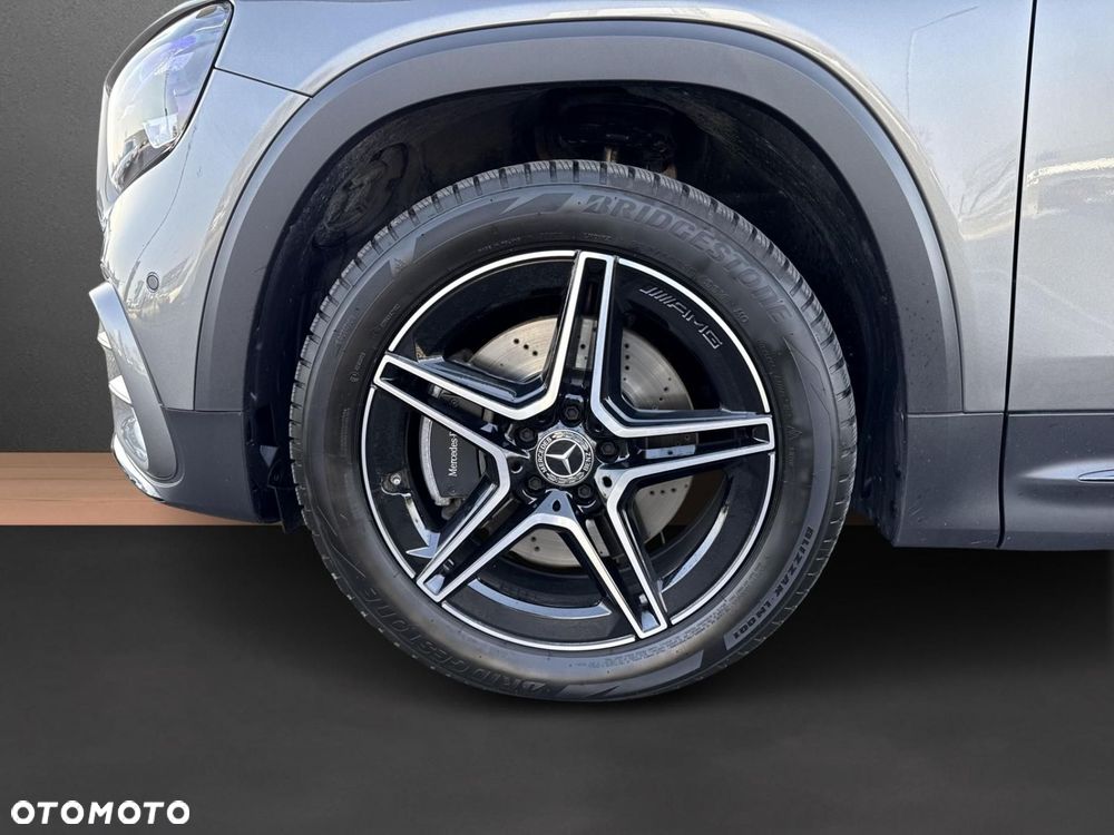 Mercedes-Benz GLB - 17