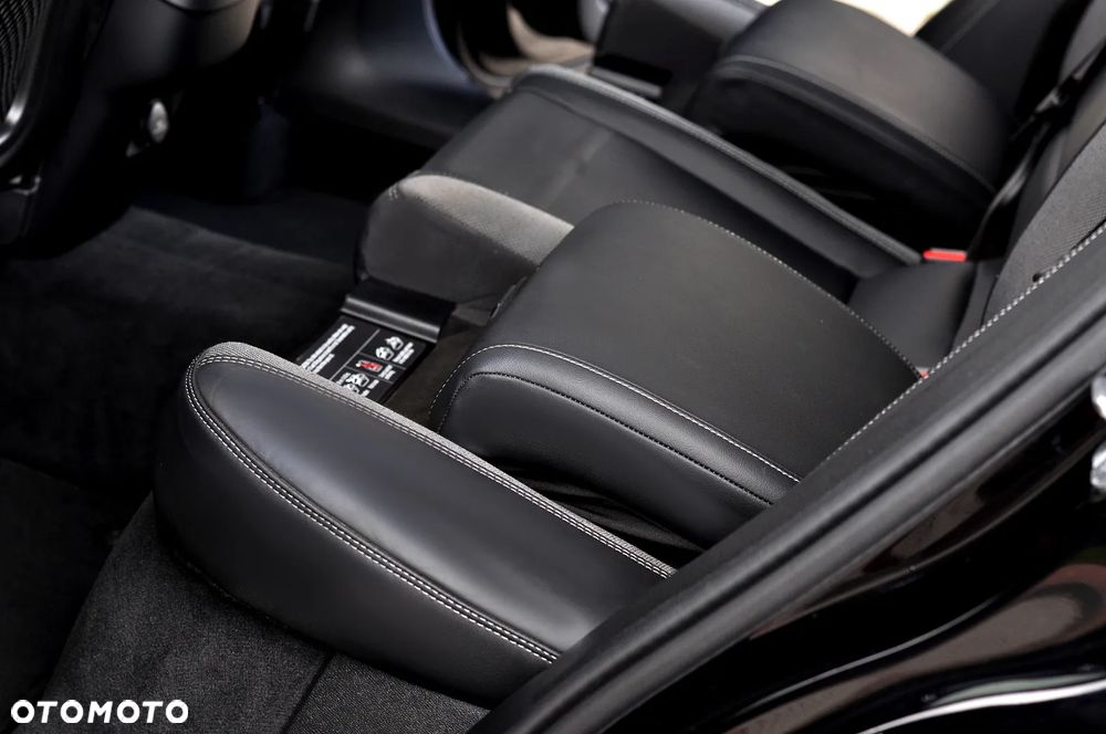 Volvo XC 60 B5 B AWD Ultra Black Edition - 30