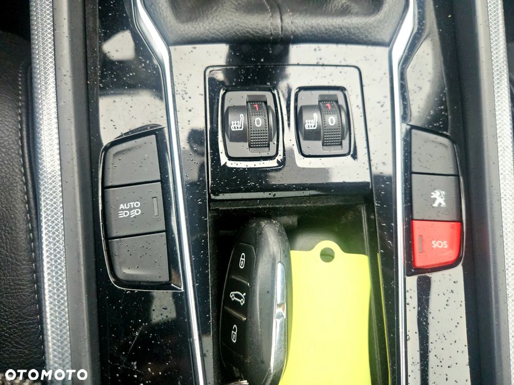 Peugeot 508 SW BlueHDi 150 Stop&Start Allure - 34