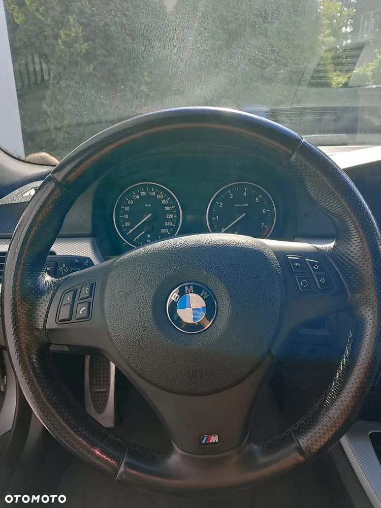 BMW Seria 3 325i xDrive - 13