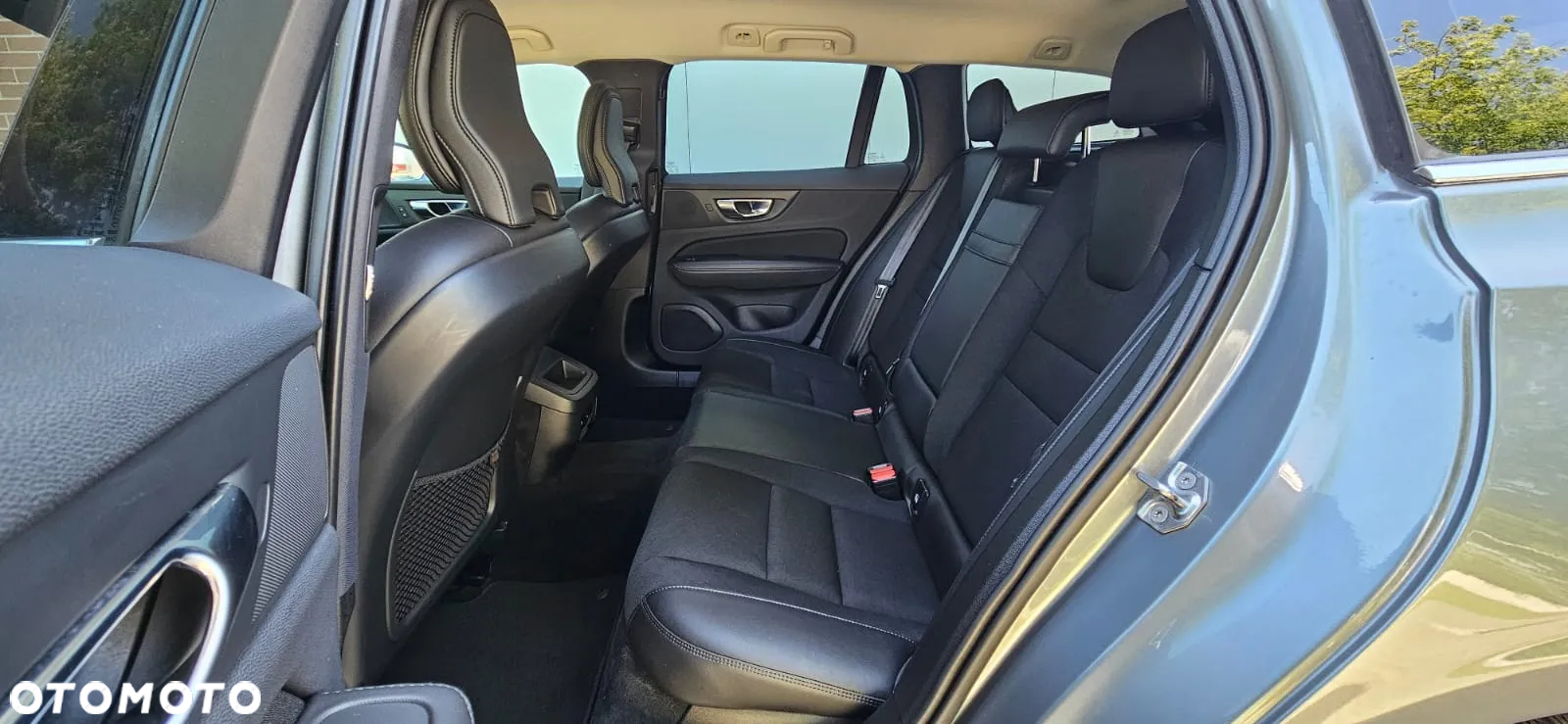 Volvo V60 T4 Geartronic Momentum Pro - 22