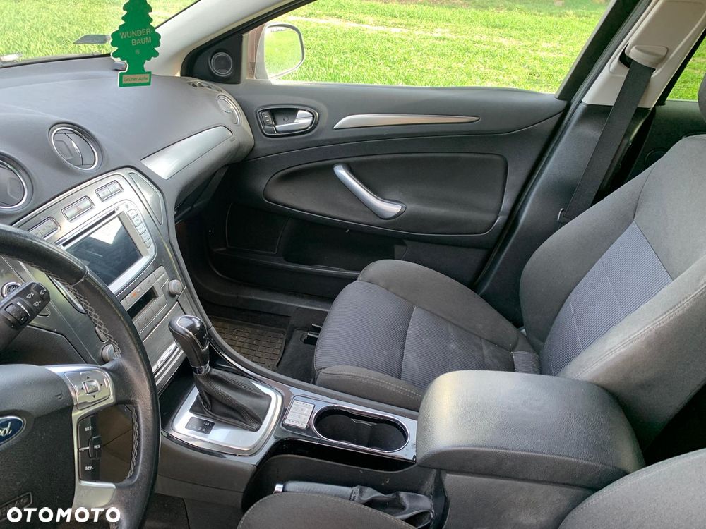 Ford Mondeo 2.0 TDCi Titanium - 12