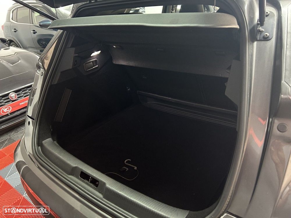 DS DS7 Crossback - 14