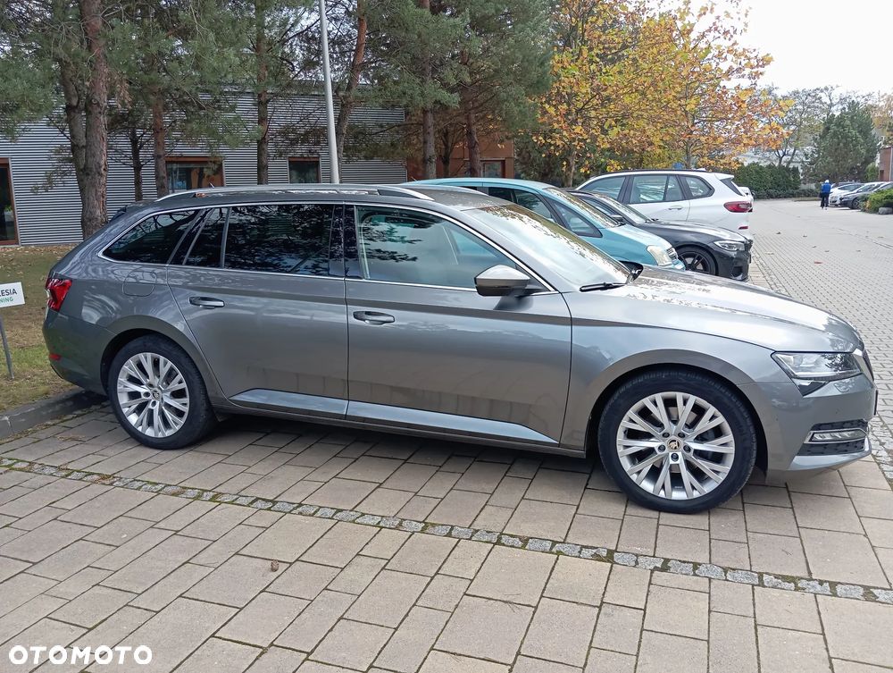 Skoda Superb 2.0 TDI SCR Style DSG - 5