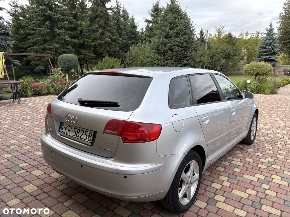 Audi A3 Sportback 1.9 TDI Ambiente - 6