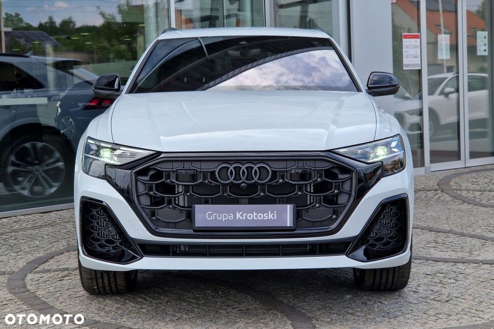 Audi Q8 - 16