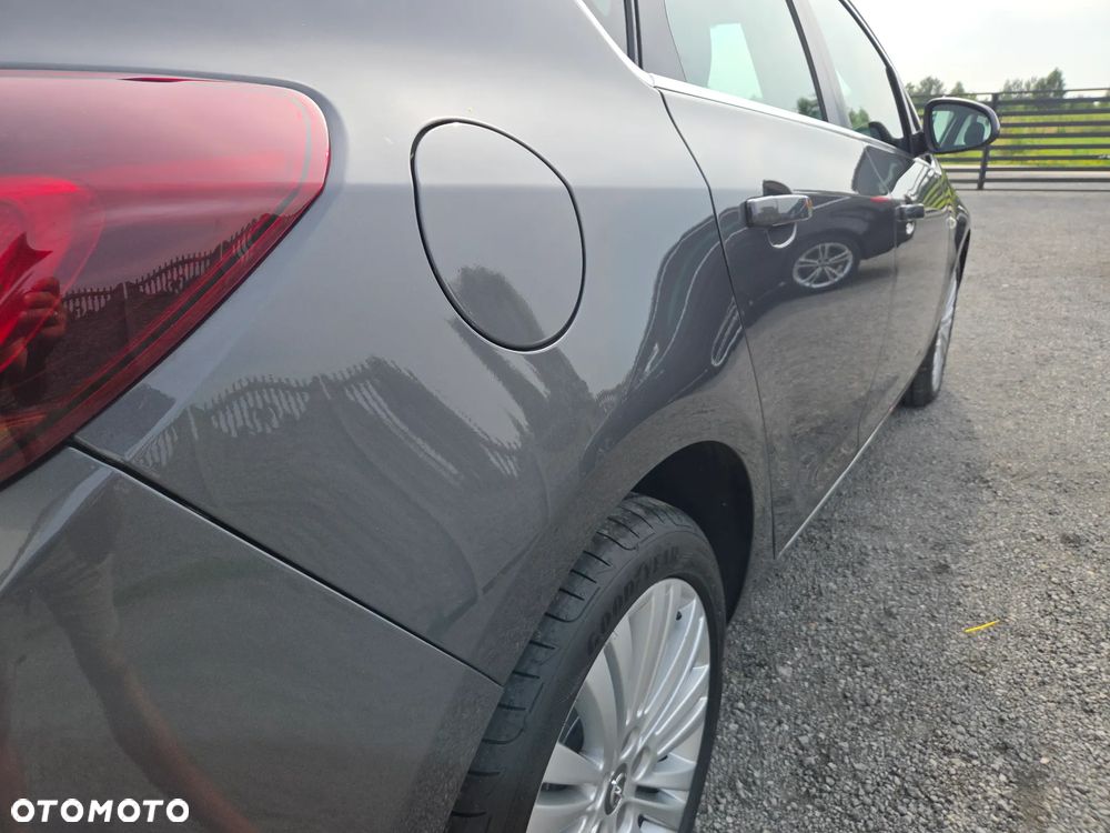 Opel Astra 1.6 Edition Sport - 17