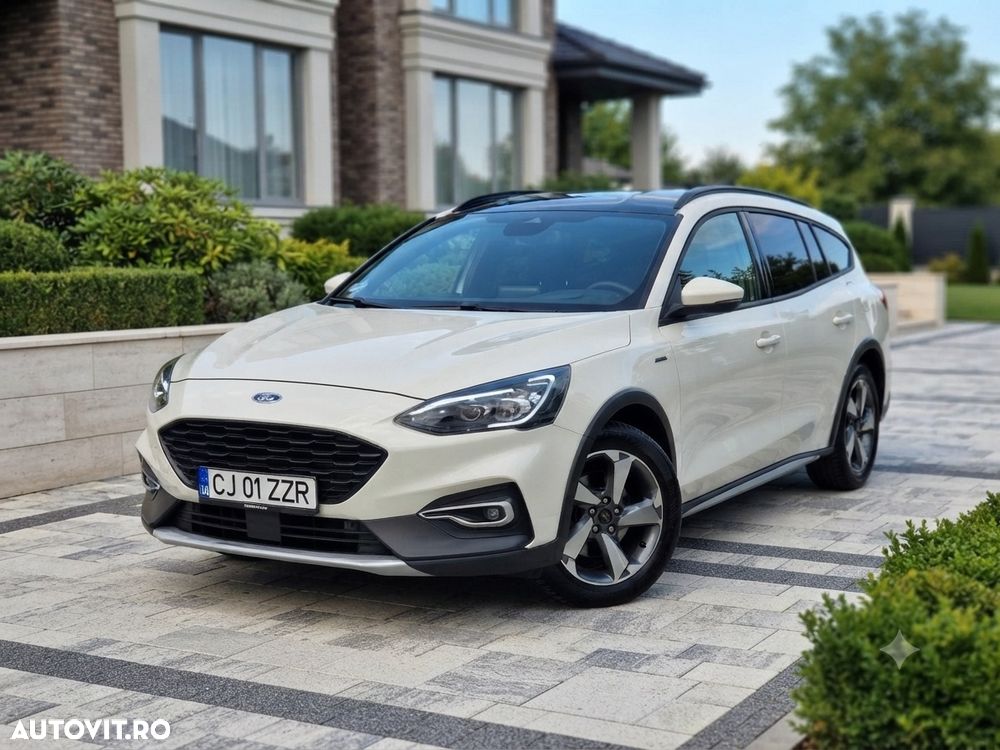 Ford Focus 1.5 EcoBoost ST-Line - 1