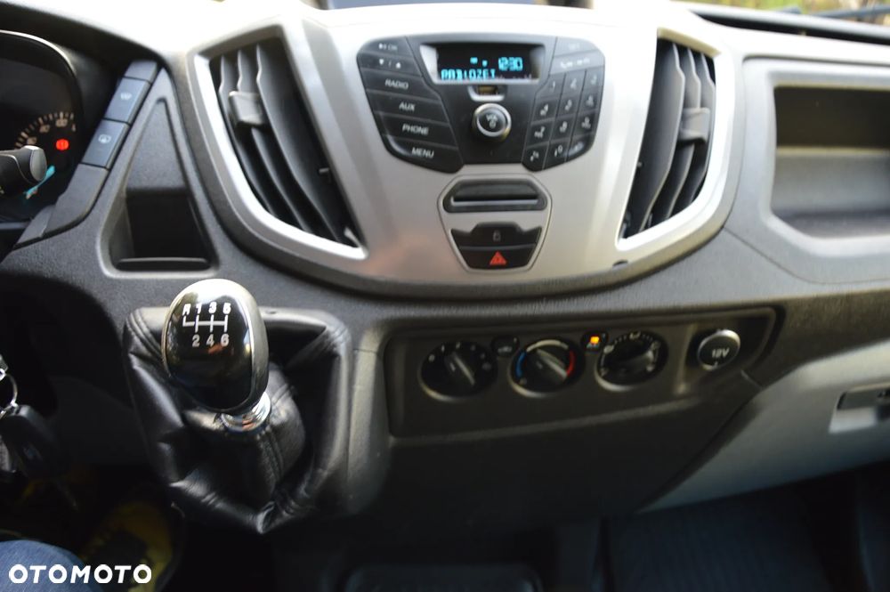 Ford Transit - 26