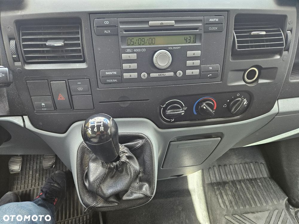 Ford Transit - 17