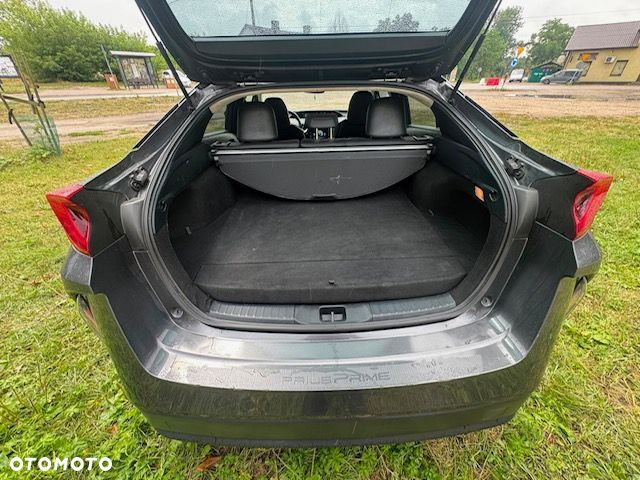 Toyota Prius - 4