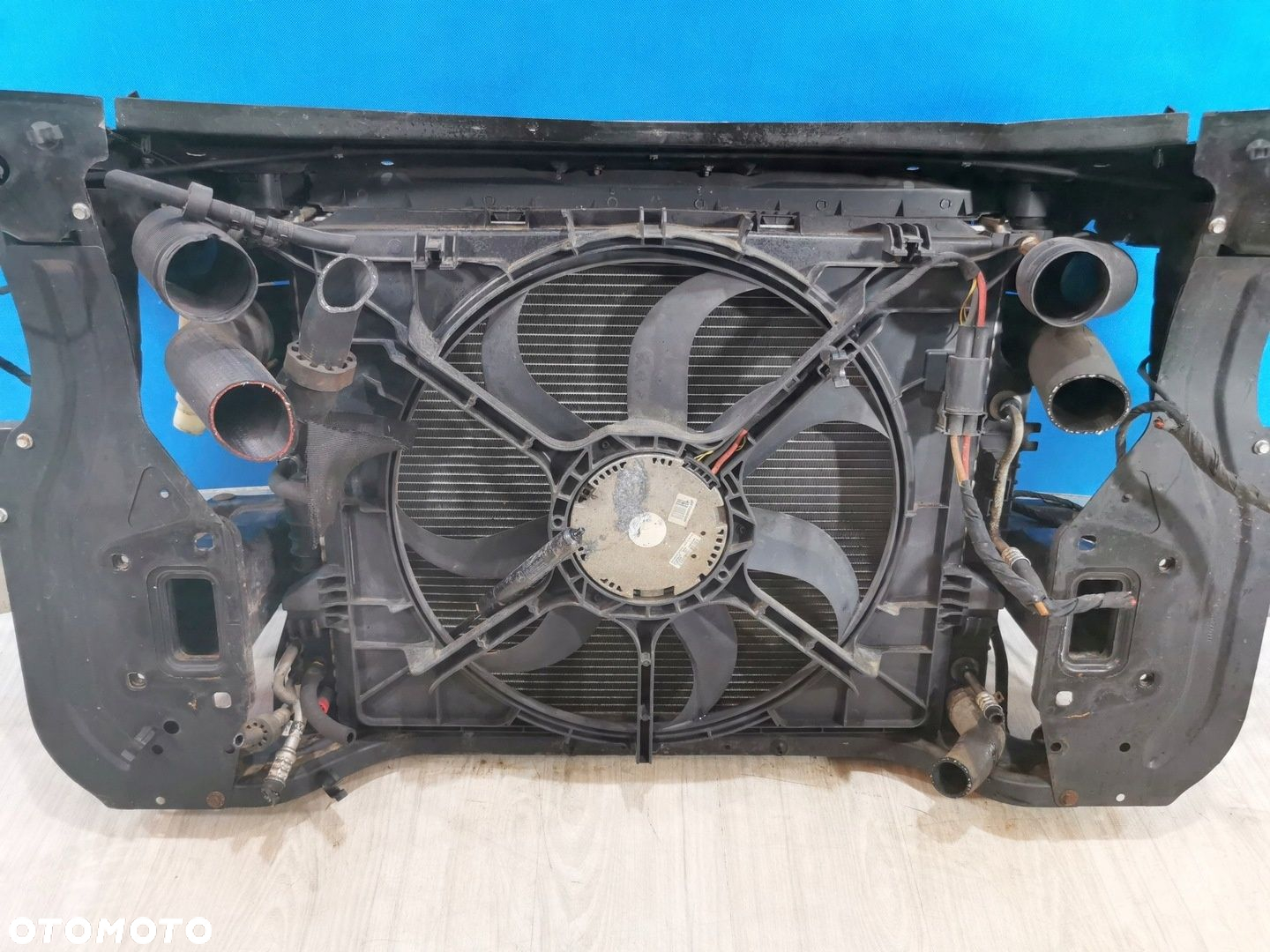 Mercedes ML W164 05/12 wzmocnienie pas przedni chłodnice 3.2 CDI Automat - 4