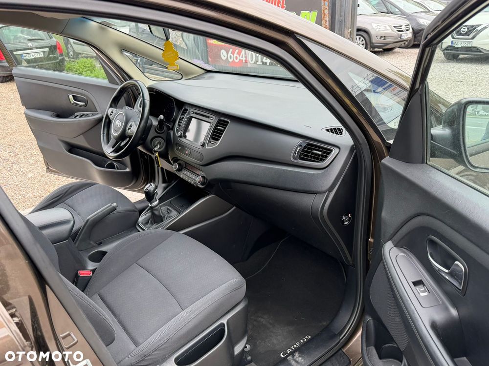 Kia Carens 1.6 GDI ISG Spirit - 13