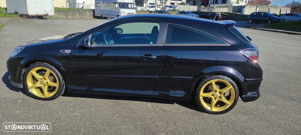 Opel Astra GTC 1.9 CDTI - 14
