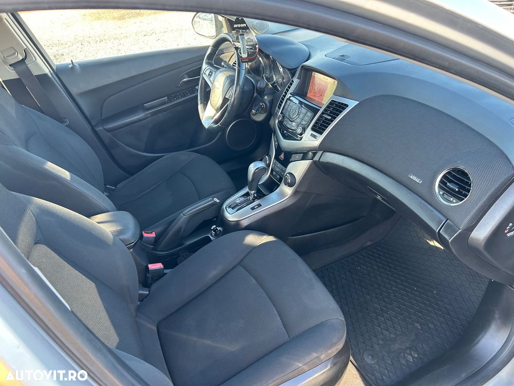 Chevrolet Cruze - 17