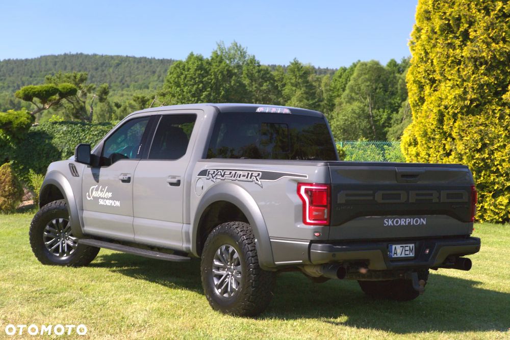 Ford F150 - 4