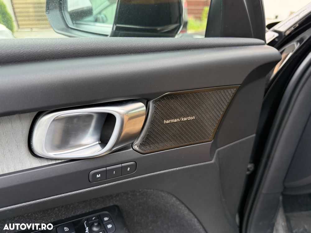 Volvo XC 40 B4 AT8 AWD Mild Hybrid Inscription - 13