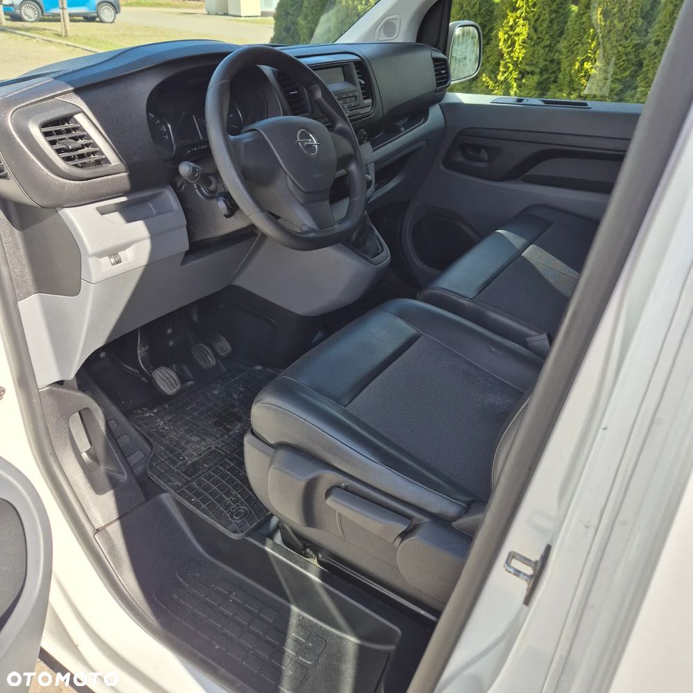 Opel Vivaro - 10
